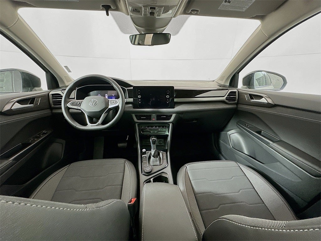 2026 Volkswagen Taos 1.5T SE Black