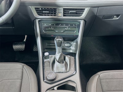 2026 Volkswagen Taos 1.5T SE Black