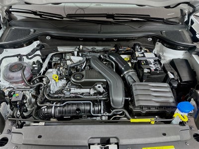 2026 Volkswagen Taos 1.5T SE Black