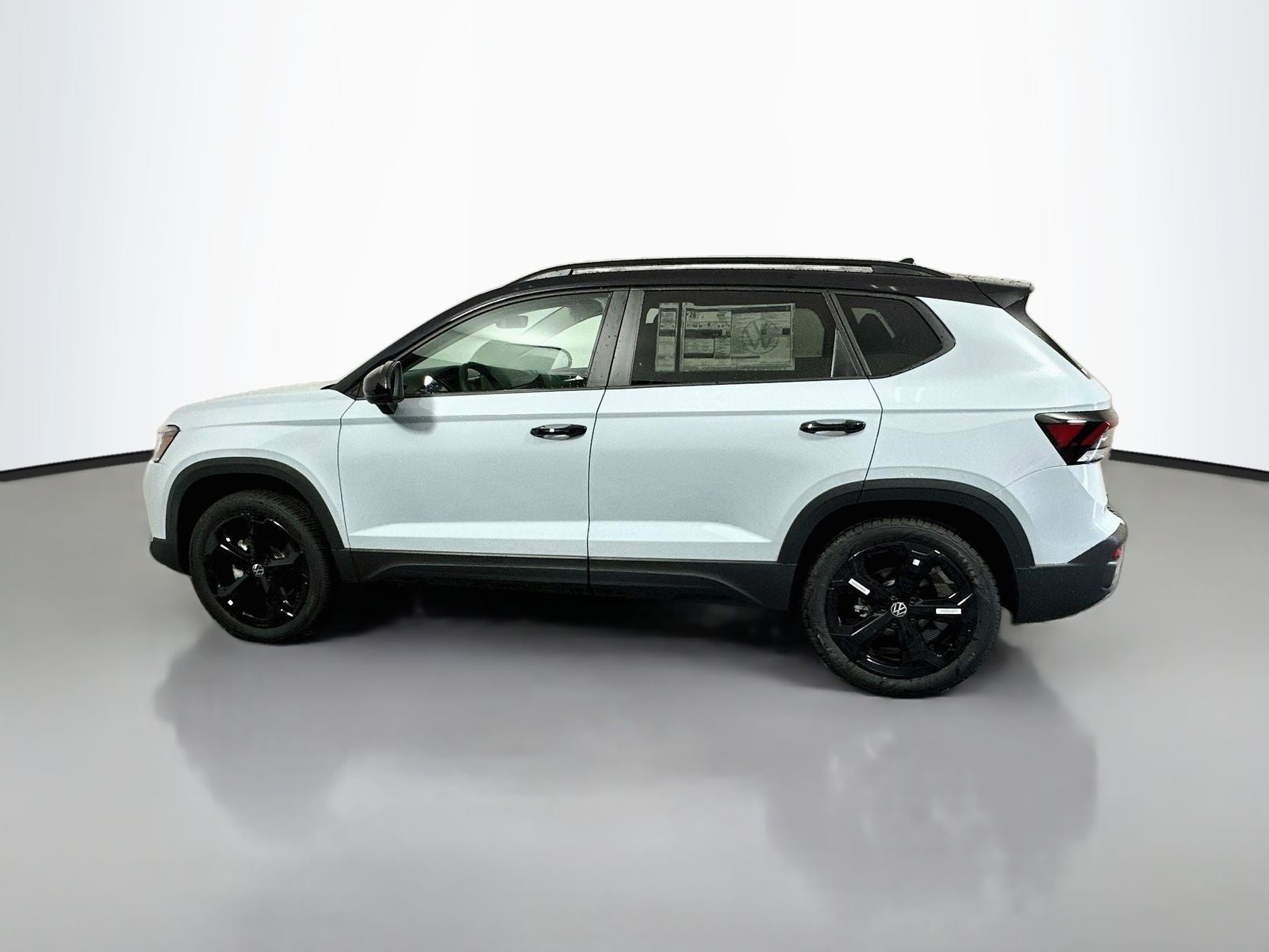 2026 Volkswagen Taos 1.5T SE Black