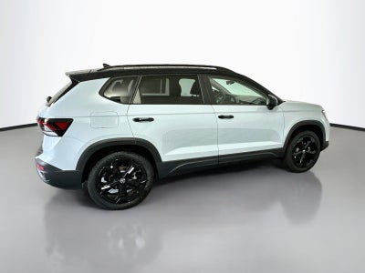 2026 Volkswagen Taos 1.5T SE Black