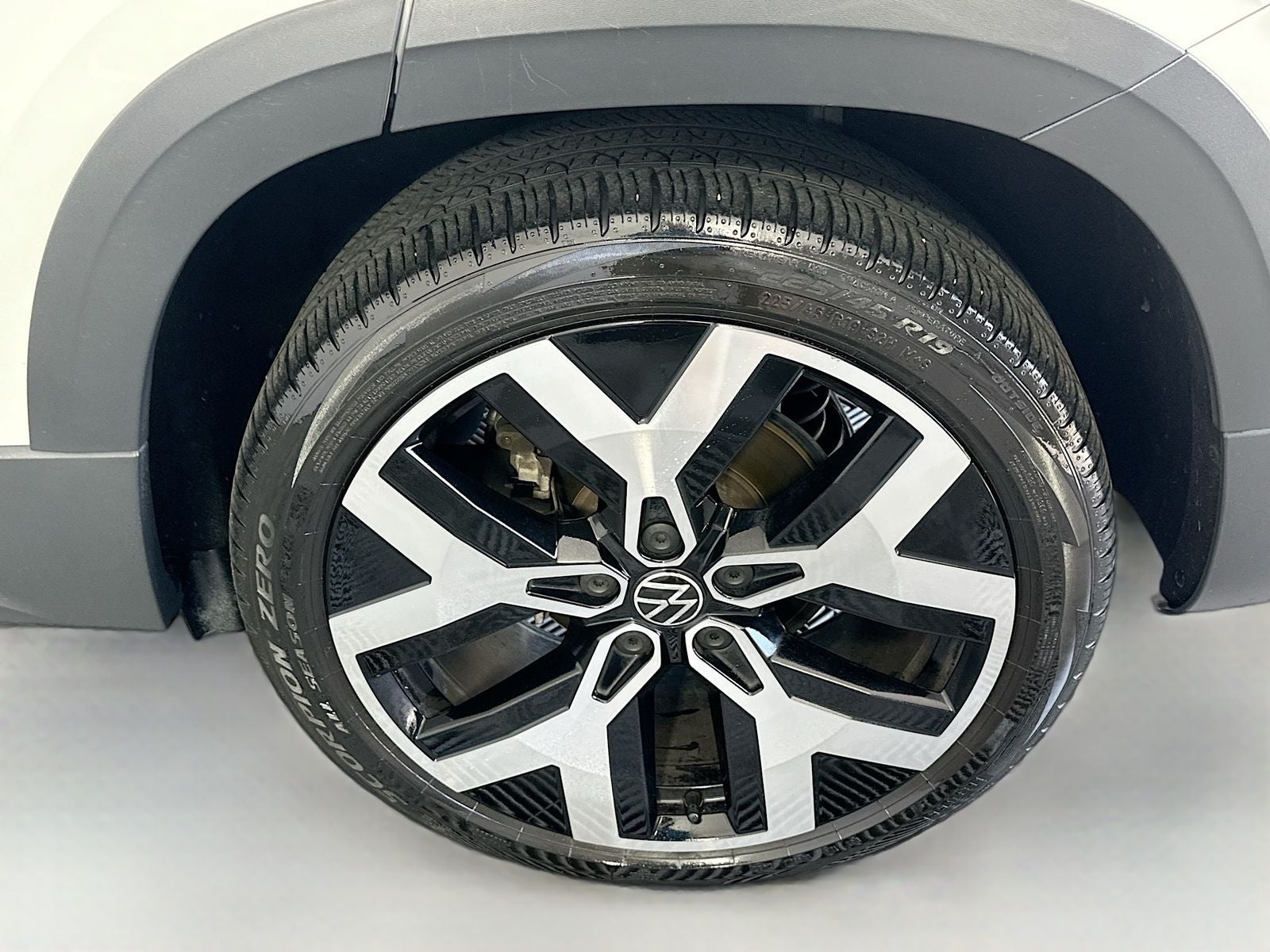 2023 Volkswagen Taos SEL