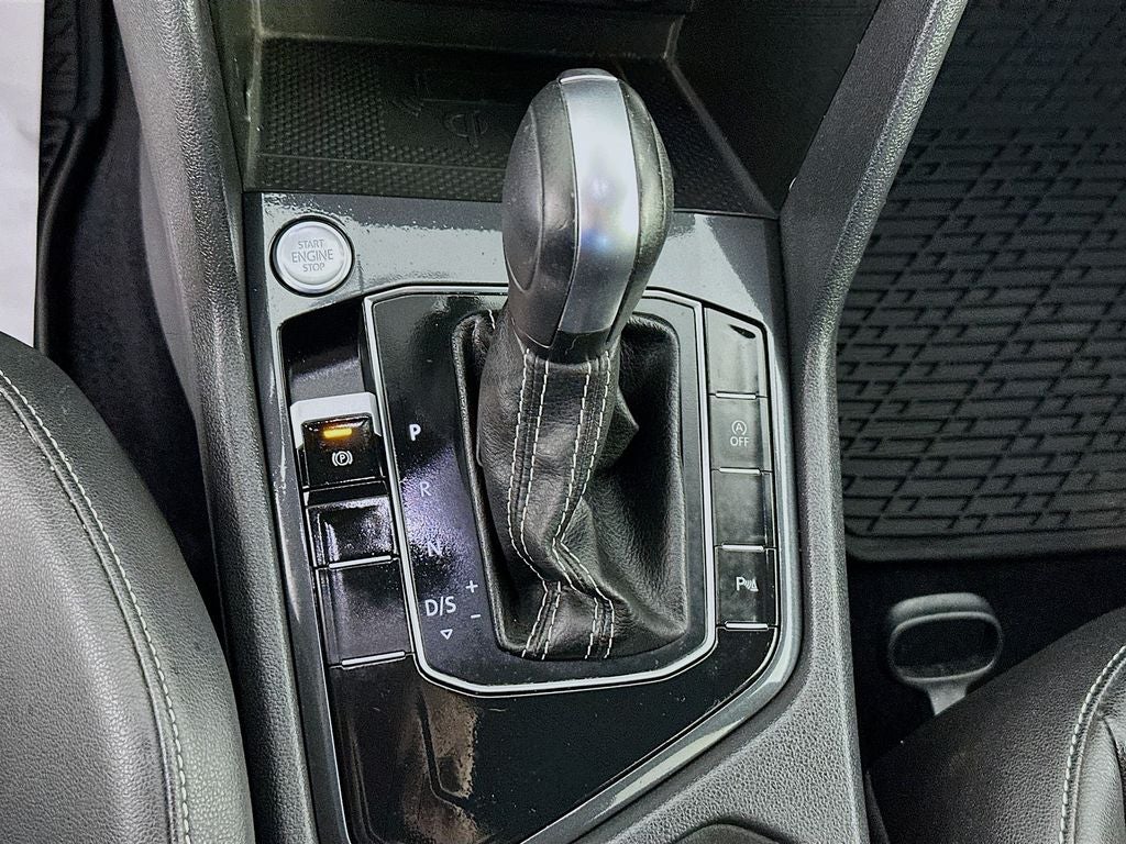 2021 Volkswagen Tiguan SE R-Line Black