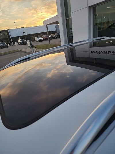 2023 Volkswagen Tiguan SEL R-Line