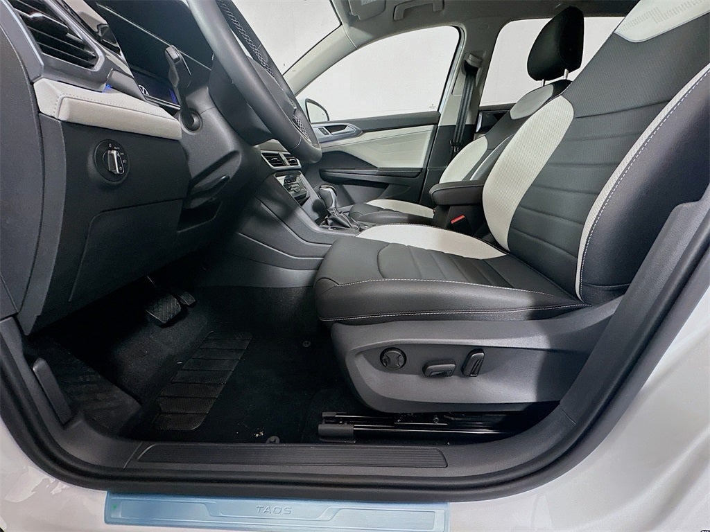 2025 Volkswagen Taos 1.5T SEL