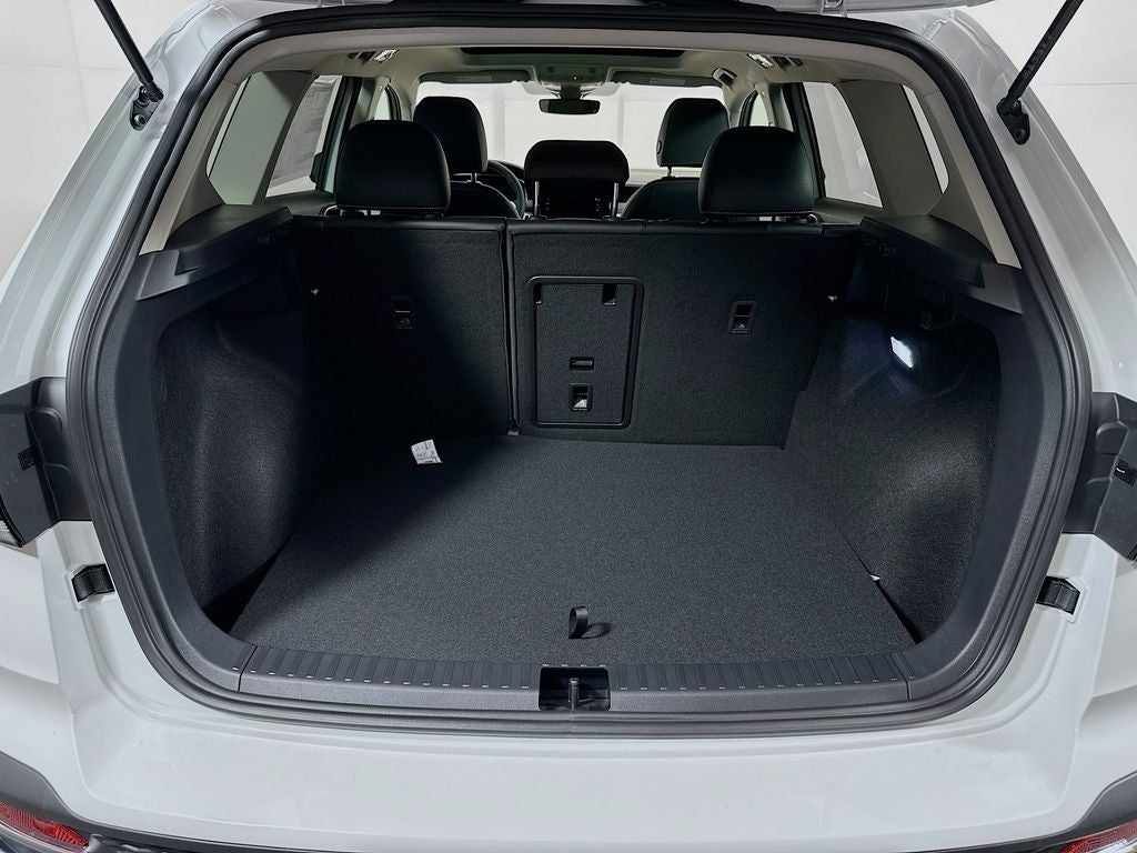 2026 Volkswagen Taos 1.5T SEL