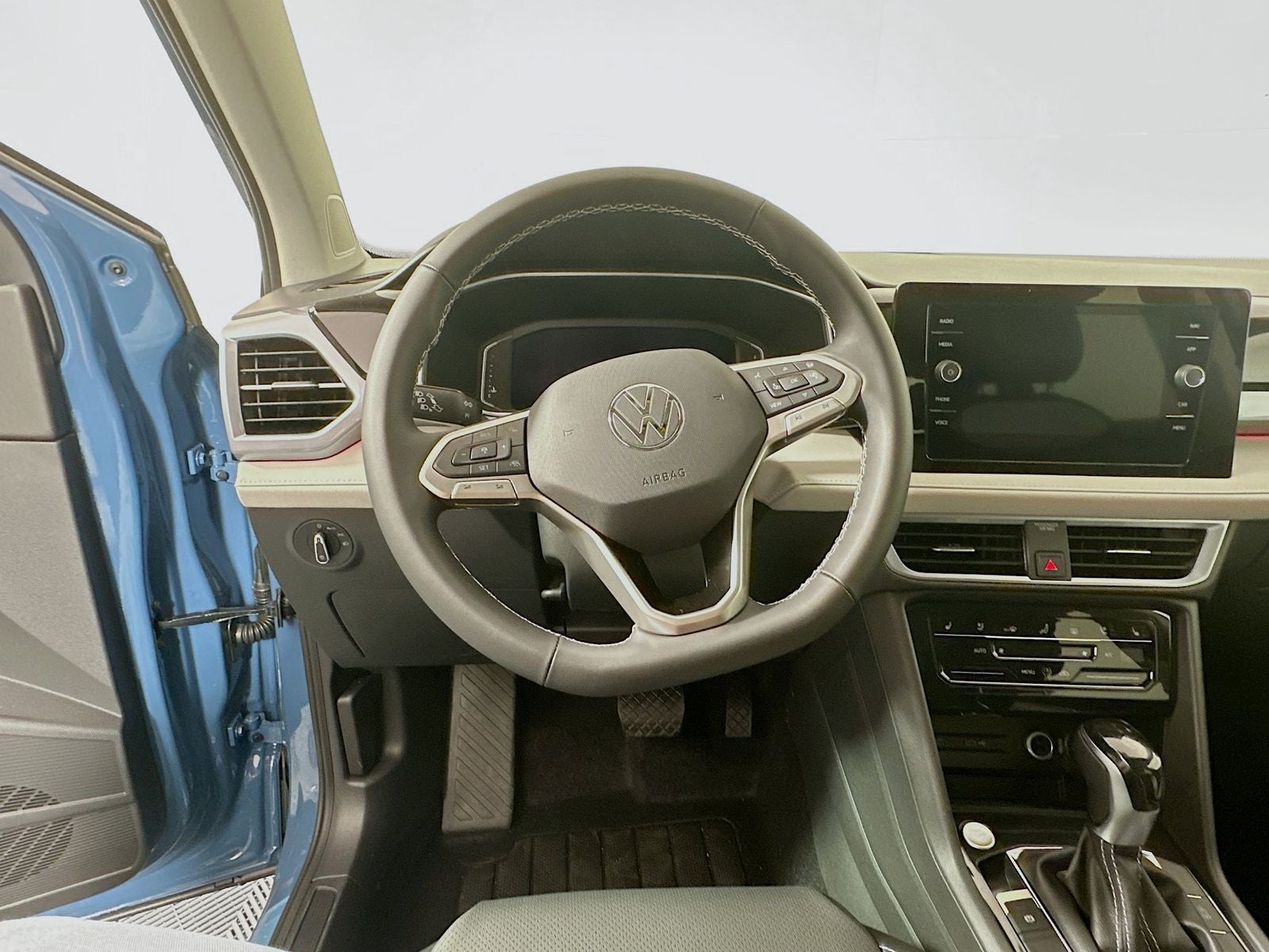 2026 Volkswagen Taos 1.5T SEL