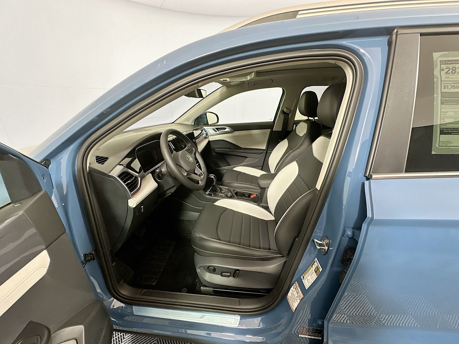 2026 Volkswagen Taos 1.5T SEL