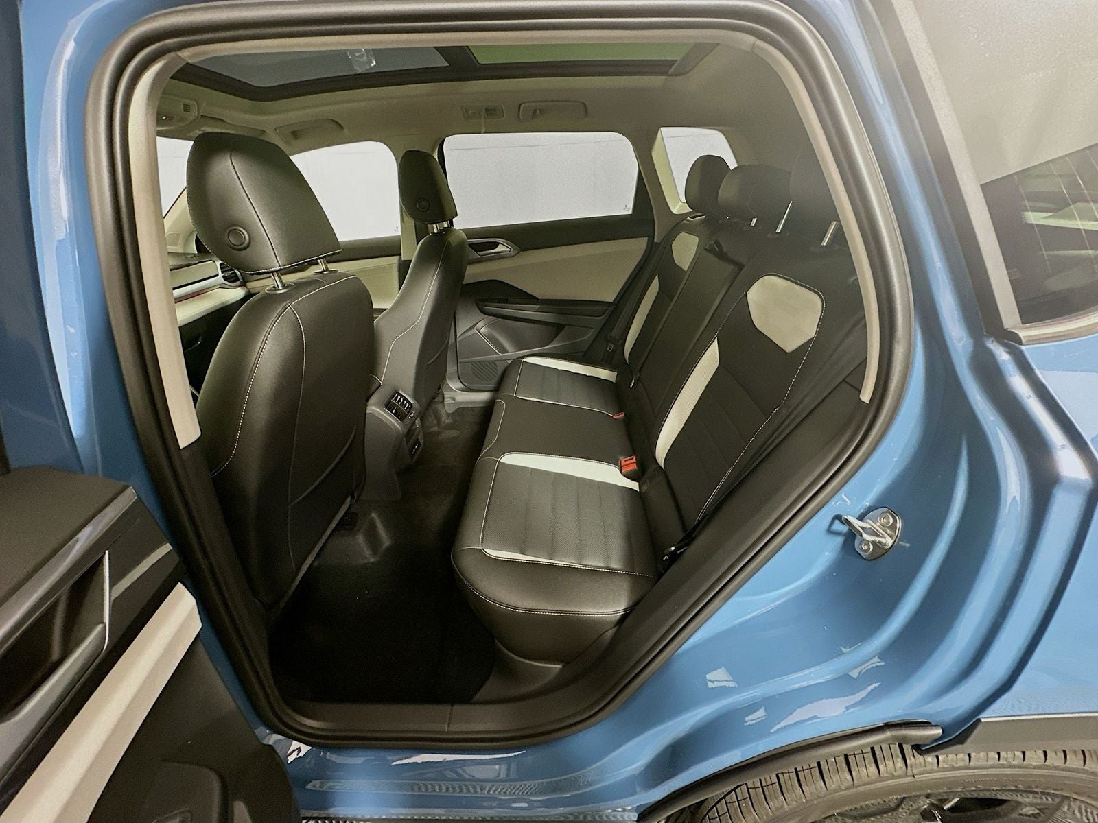 2026 Volkswagen Taos 1.5T SEL
