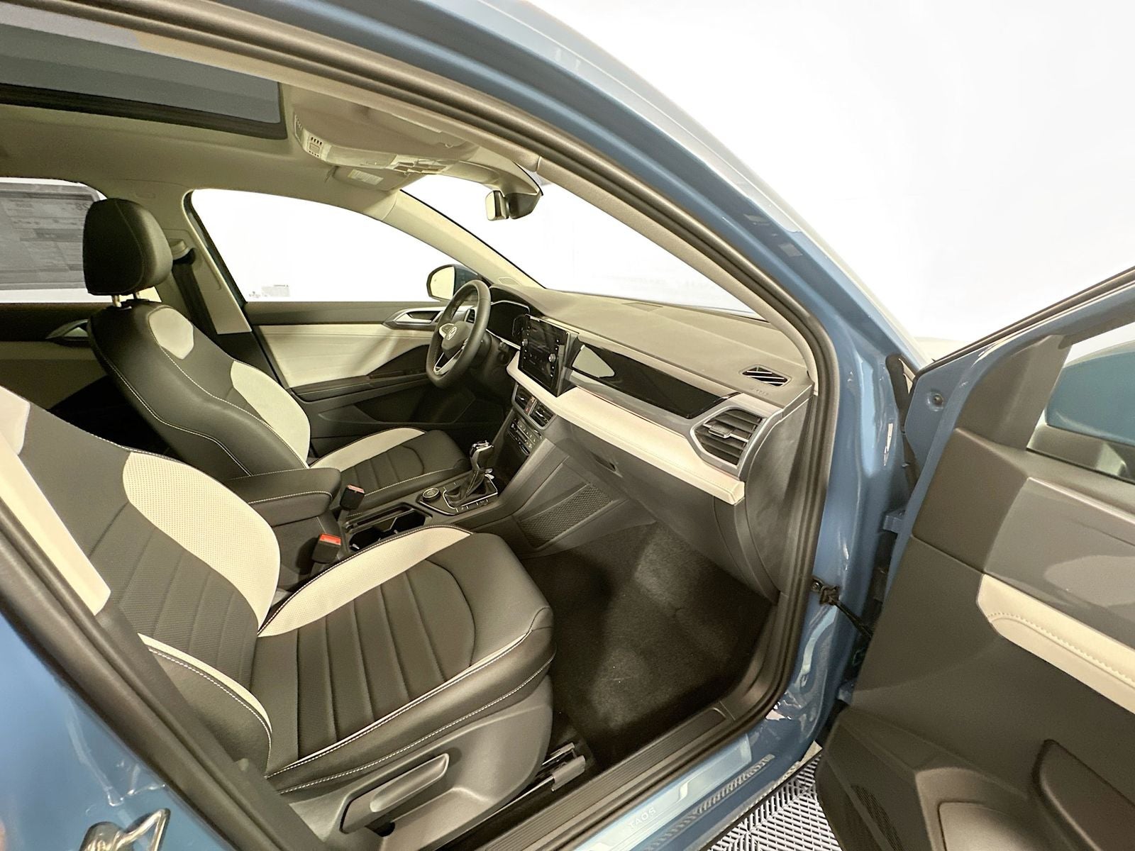 2026 Volkswagen Taos 1.5T SEL