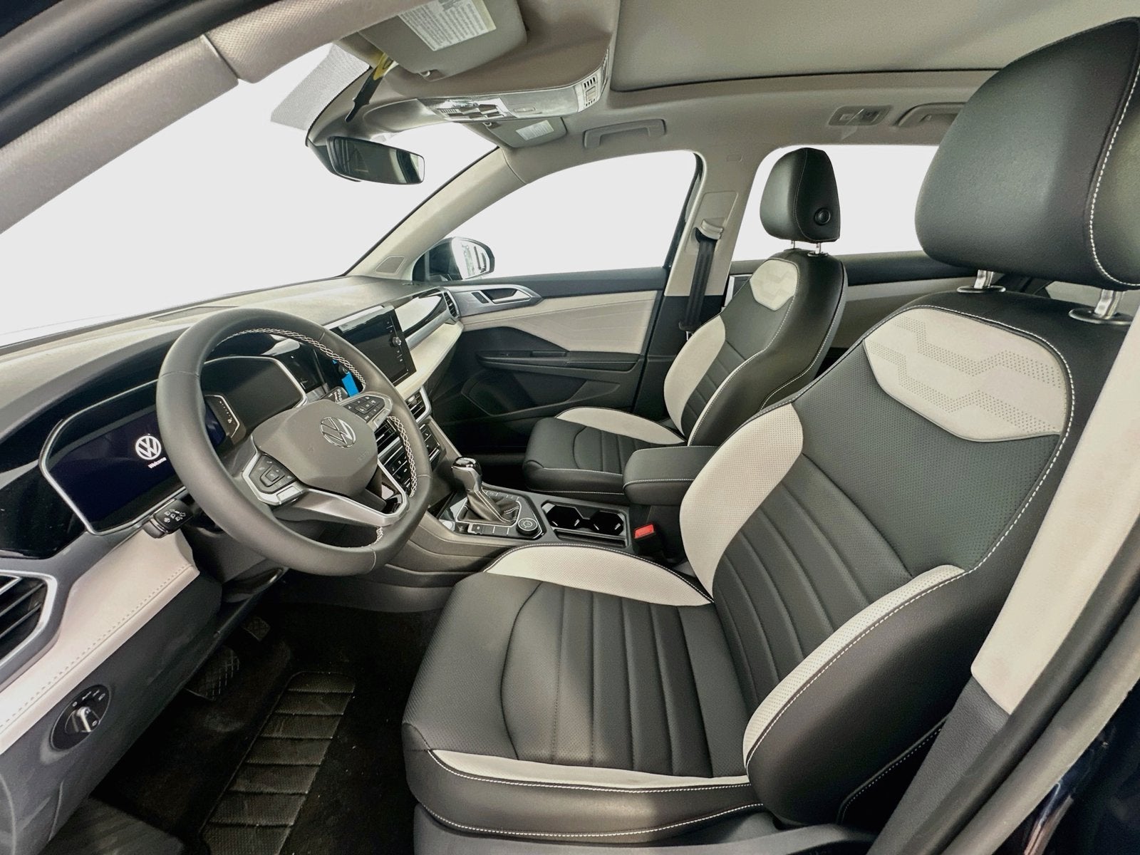 2027 Volkswagen Taos 1.5T SEL