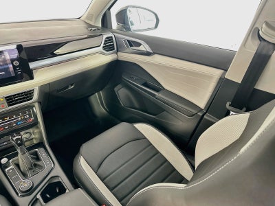 2027 Volkswagen Taos 1.5T SEL