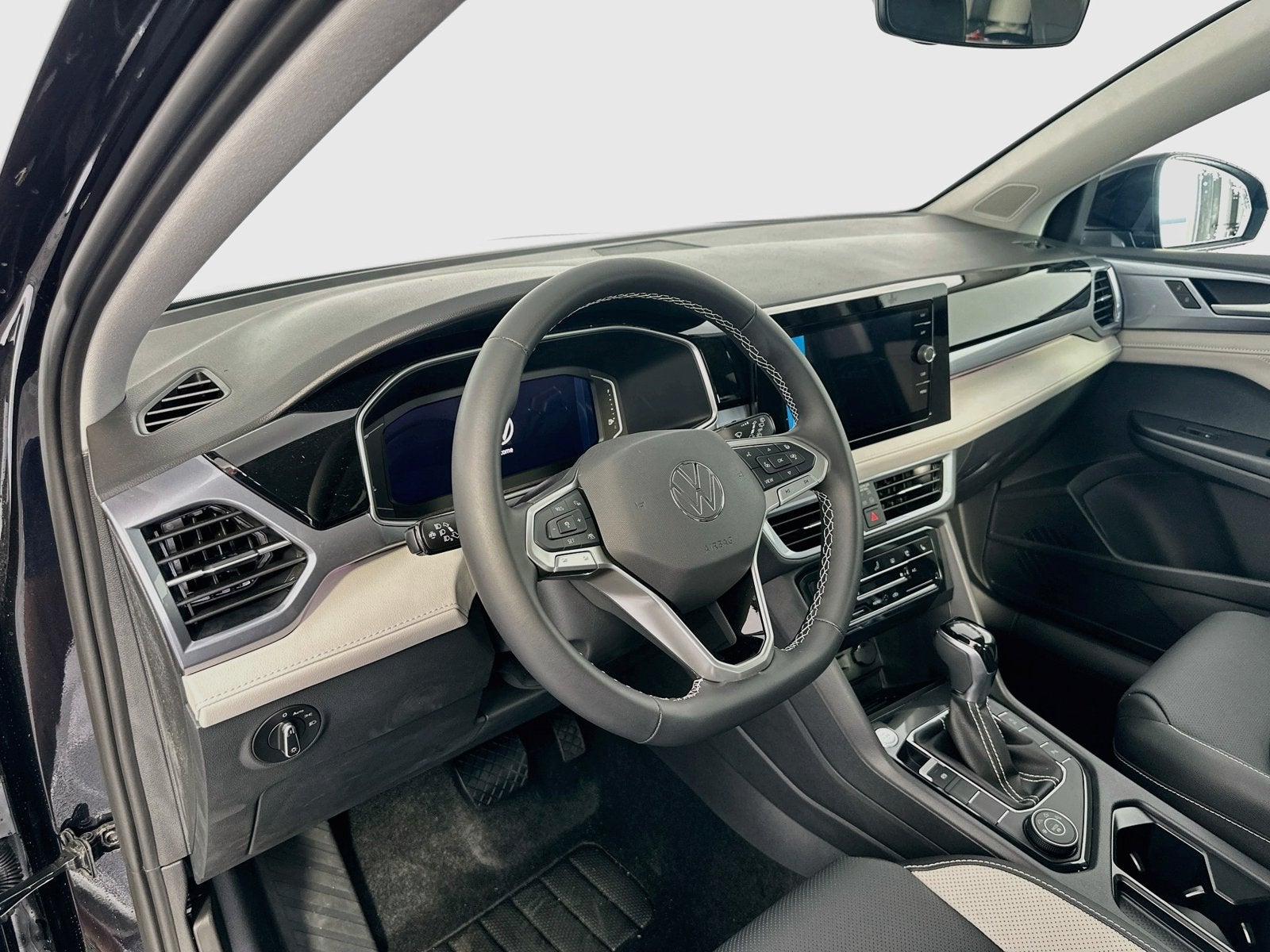 2027 Volkswagen Taos 1.5T SEL