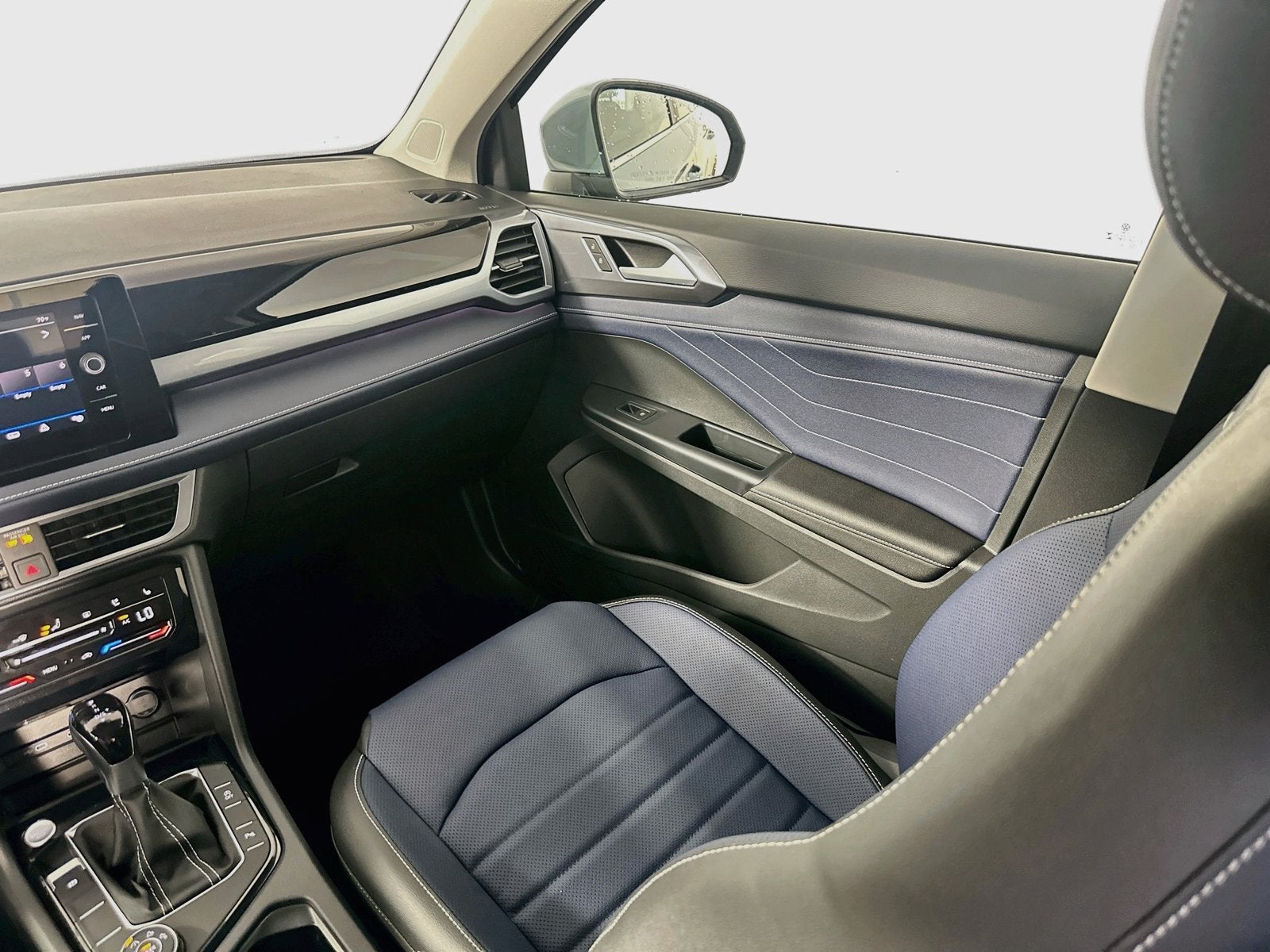 2027 Volkswagen Taos 1.5T SEL
