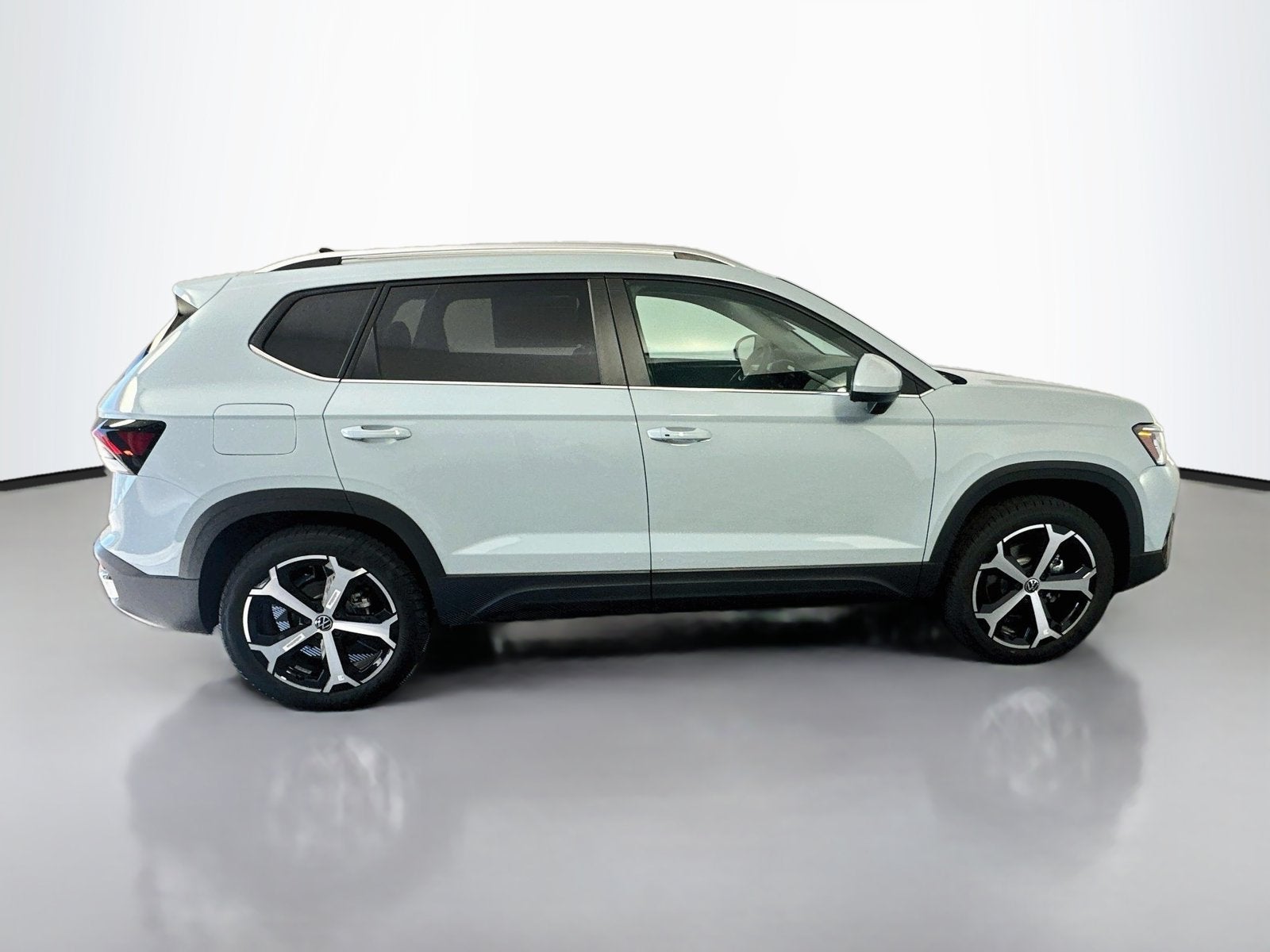 2027 Volkswagen Taos 1.5T SEL