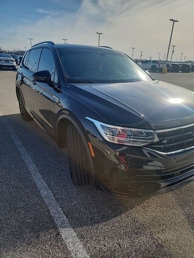 2022 Volkswagen Tiguan SE R-Line Black