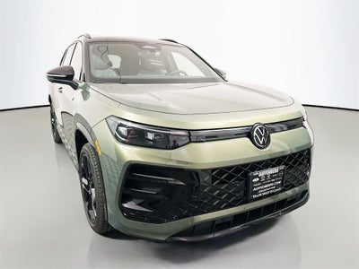 2026 Volkswagen Tiguan SE R-Line Black