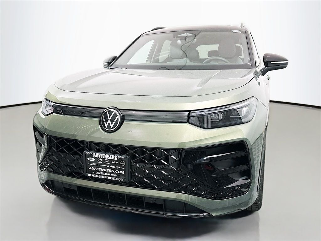 2026 Volkswagen Tiguan SE R-Line Black