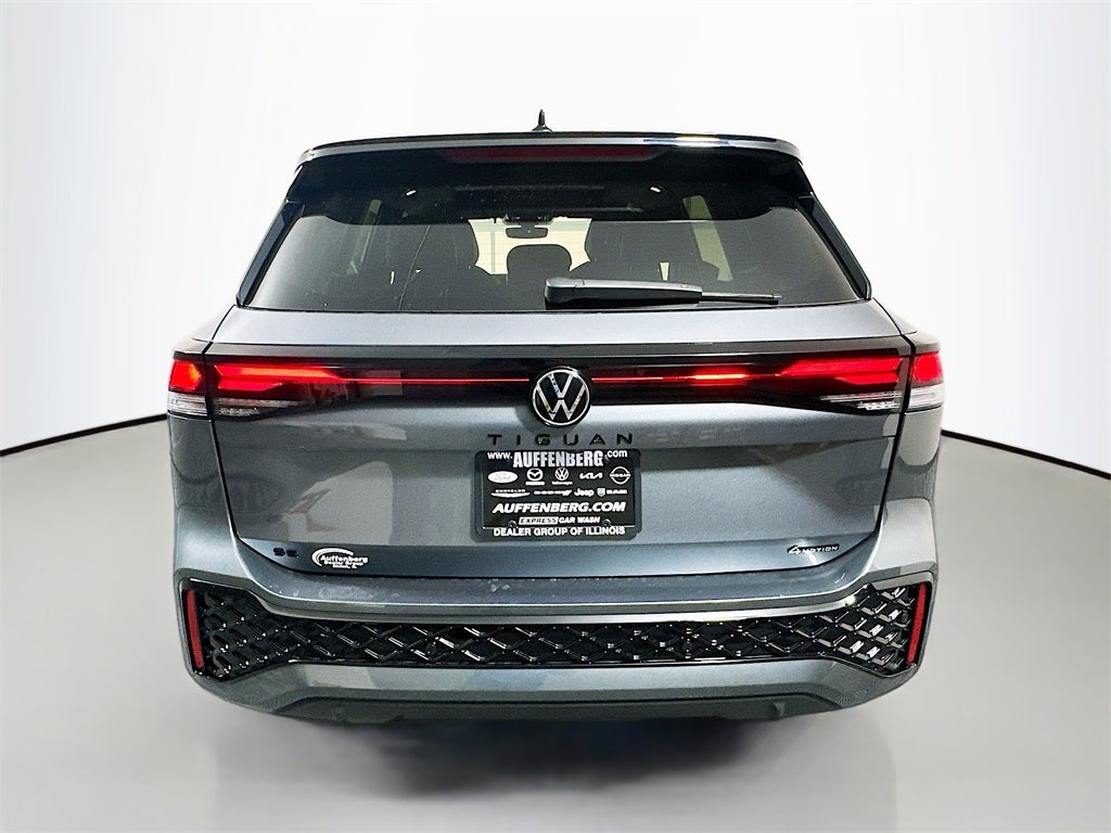 2026 Volkswagen Tiguan 2.0T SE R-Line Black