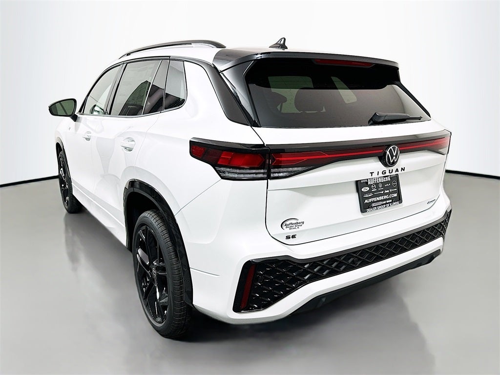 2026 Volkswagen Tiguan 2.0T SE R-Line Black