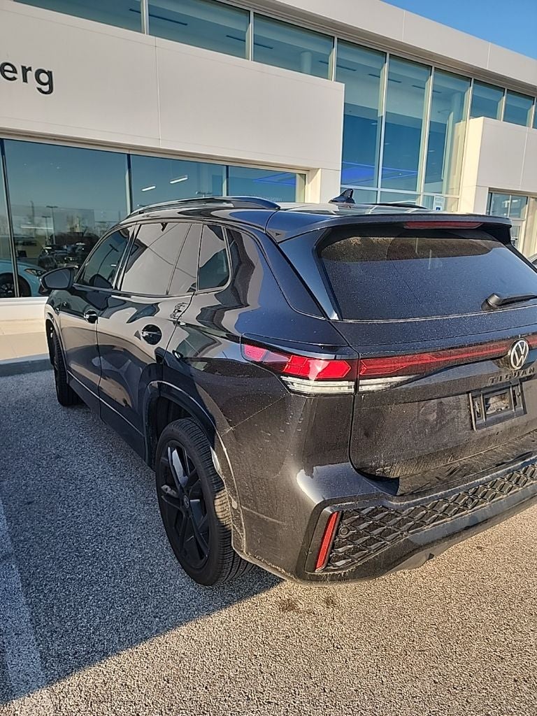 2026 Volkswagen Tiguan SE R-Line Black