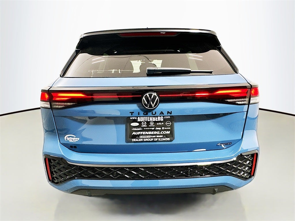 2026 Volkswagen Tiguan 2.0T SE R-Line Black