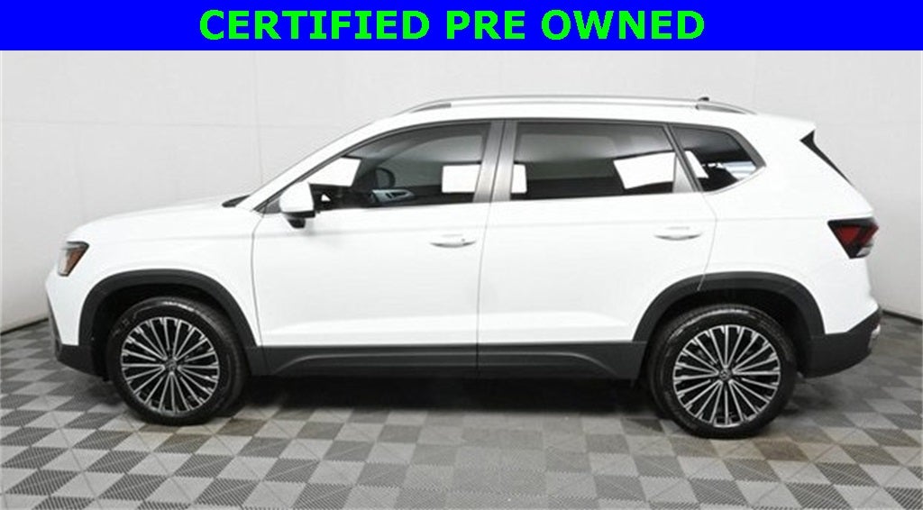 2025 Volkswagen Taos SE