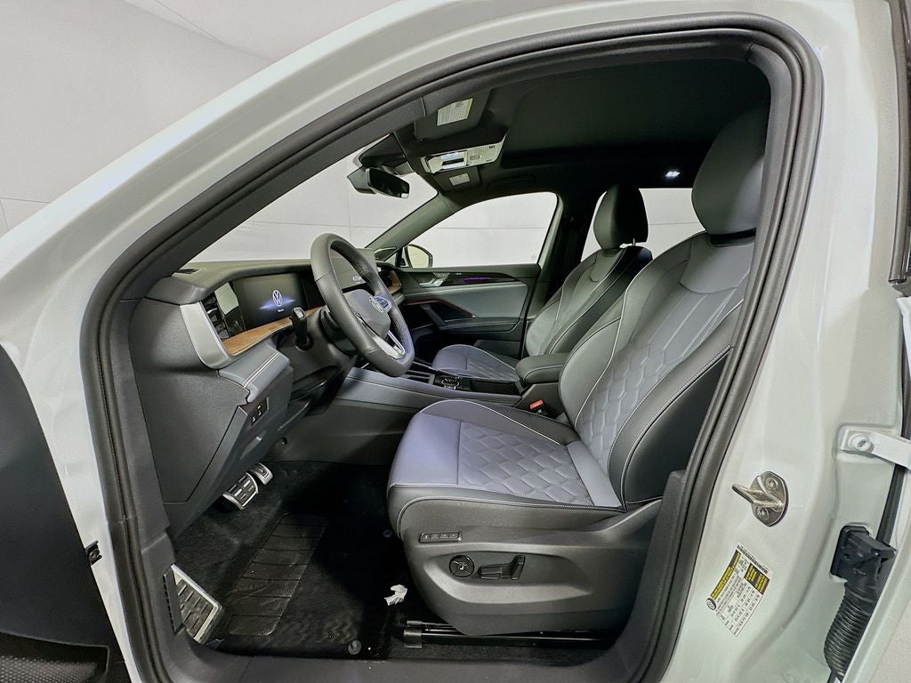 2026 Volkswagen Tiguan 2.0T SEL R-Line