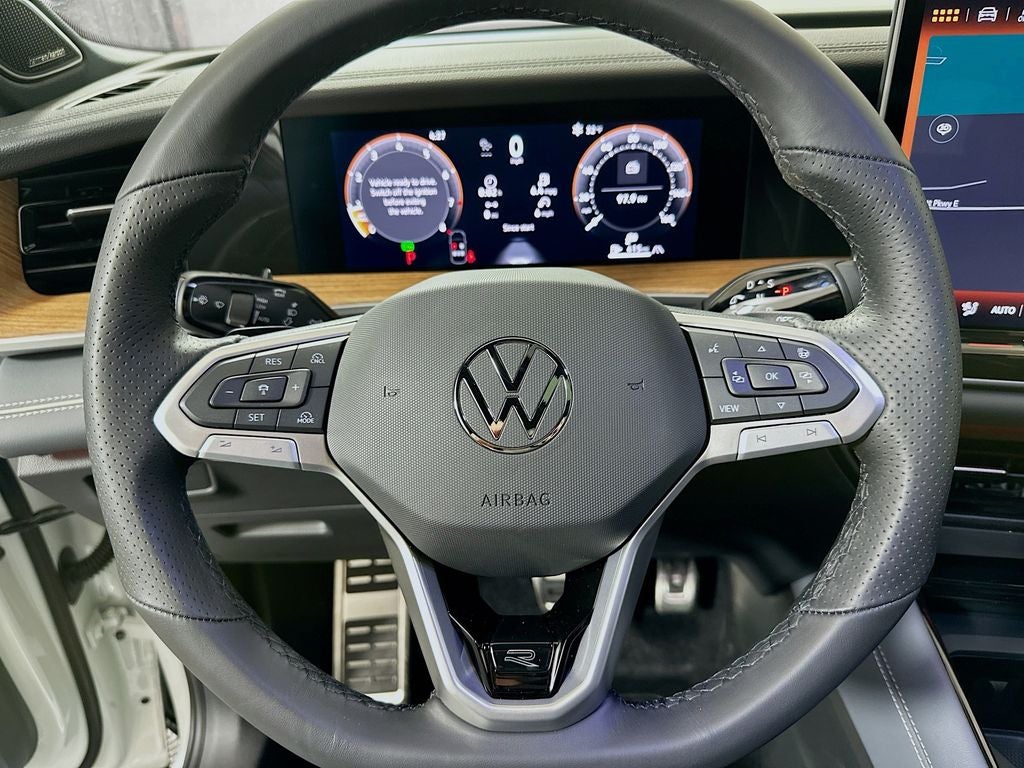 2026 Volkswagen Tiguan 2.0T SEL R-Line