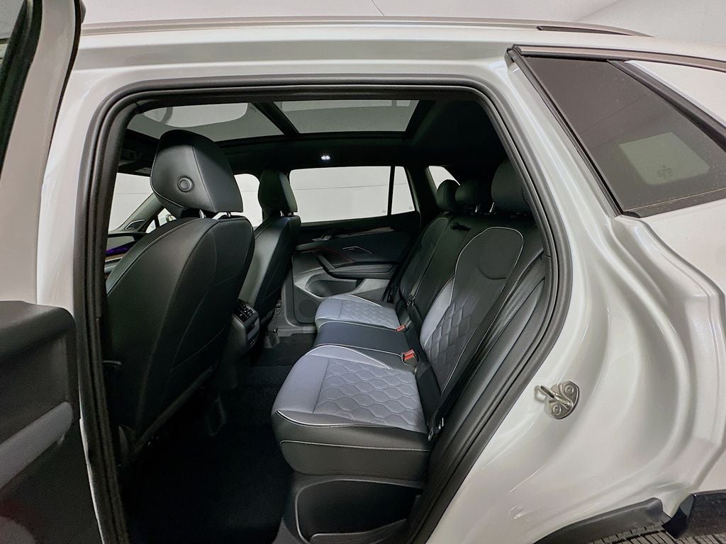 2026 Volkswagen Tiguan 2.0T SEL R-Line