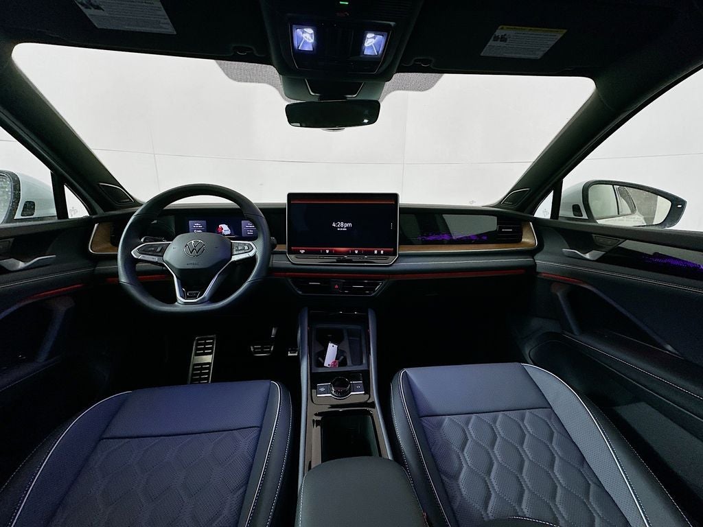 2026 Volkswagen Tiguan 2.0T SEL R-Line