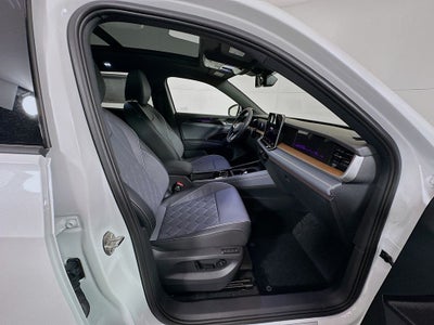 2026 Volkswagen Tiguan 2.0T SEL R-Line