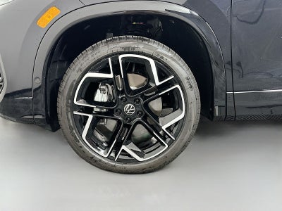 2026 Volkswagen Tiguan 2.0T SEL R-Line