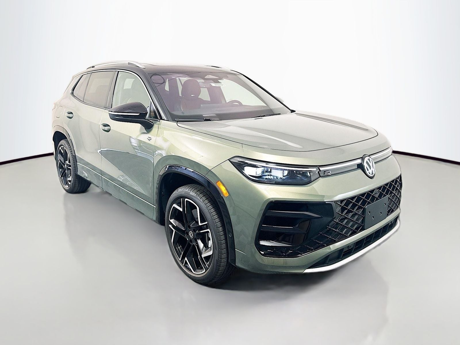 2026 Volkswagen Tiguan SEL R-Line Turbo 4MOTION