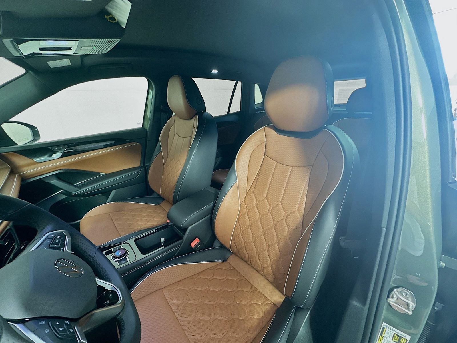 2026 Volkswagen Tiguan SEL R-Line Turbo 4MOTION