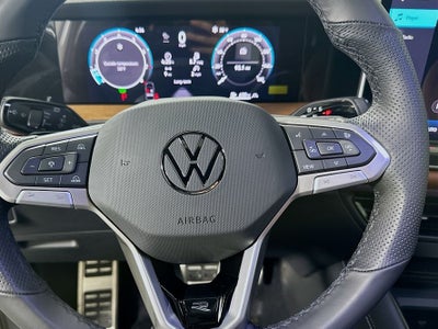 2026 Volkswagen Tiguan 2.0T SEL R-Line