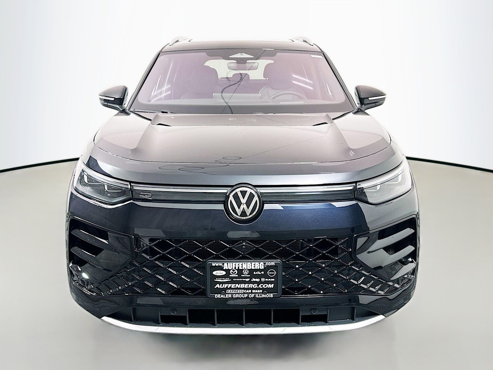 2026 Volkswagen Tiguan 2.0T SEL R-Line