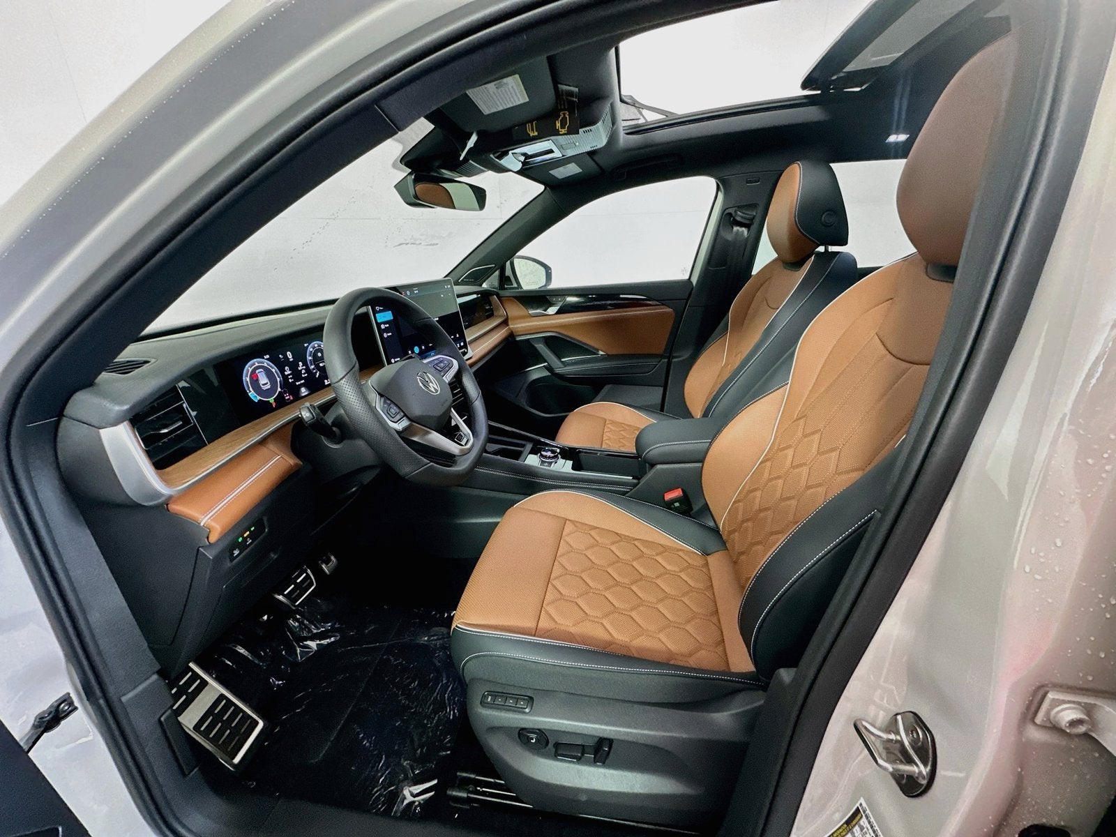 2026 Volkswagen Tiguan SEL R-Line Turbo