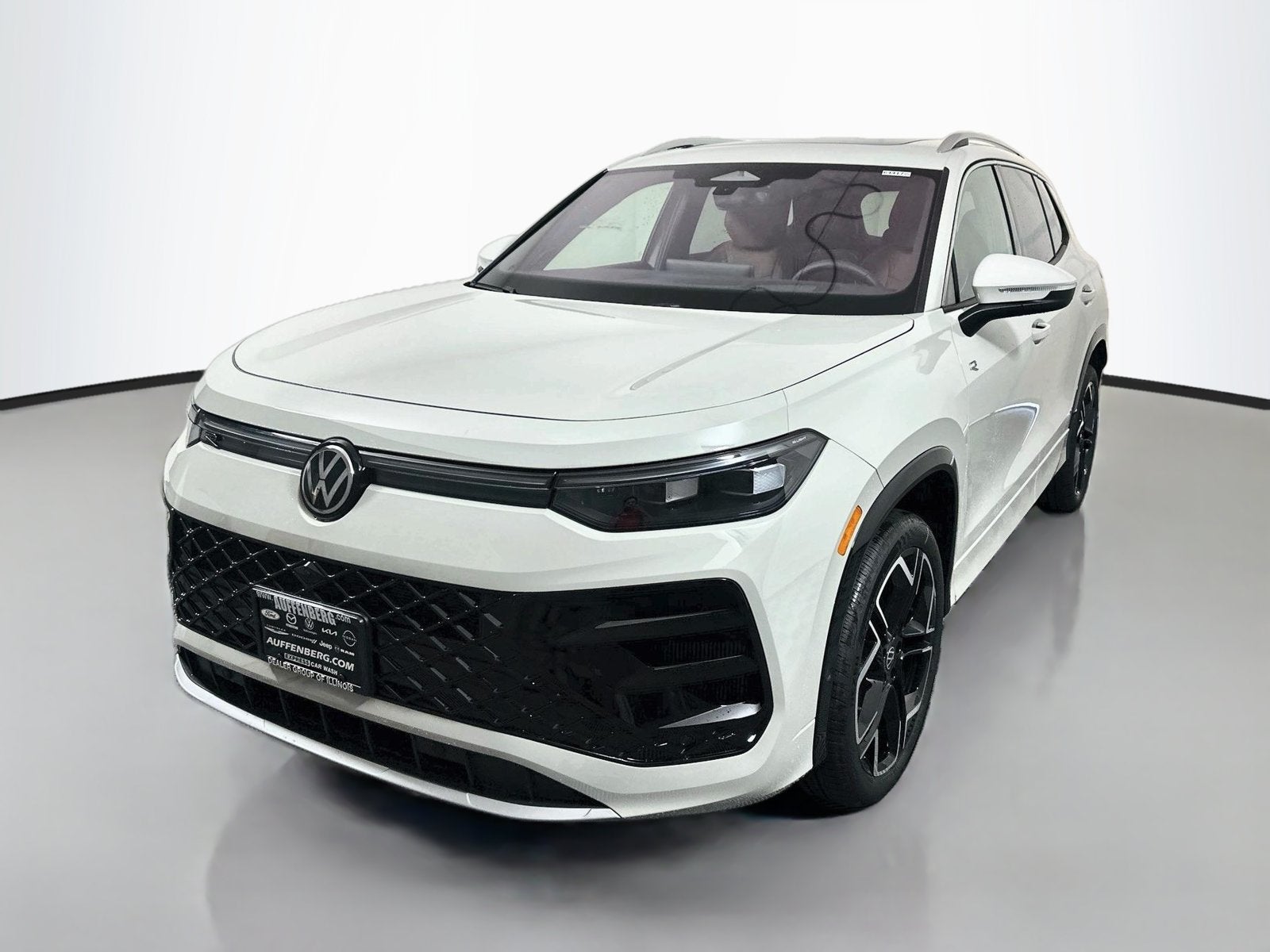 2026 Volkswagen Tiguan SEL R-Line Turbo