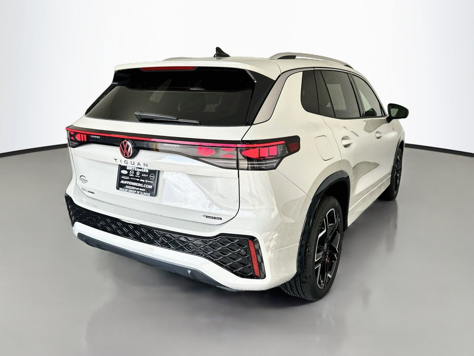 2026 Volkswagen Tiguan SEL R-Line Turbo