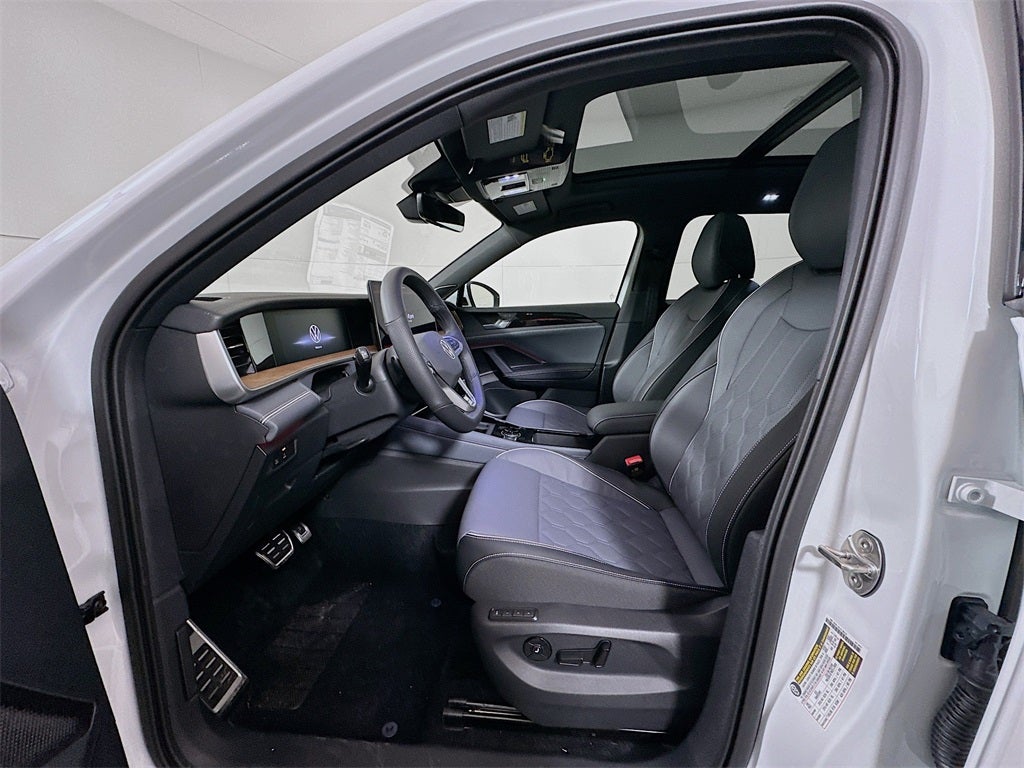 2026 Volkswagen Tiguan 2.0T SEL R-Line