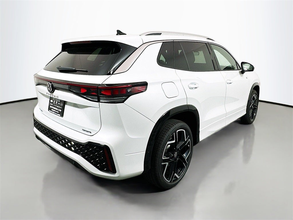 2026 Volkswagen Tiguan 2.0T SEL R-Line