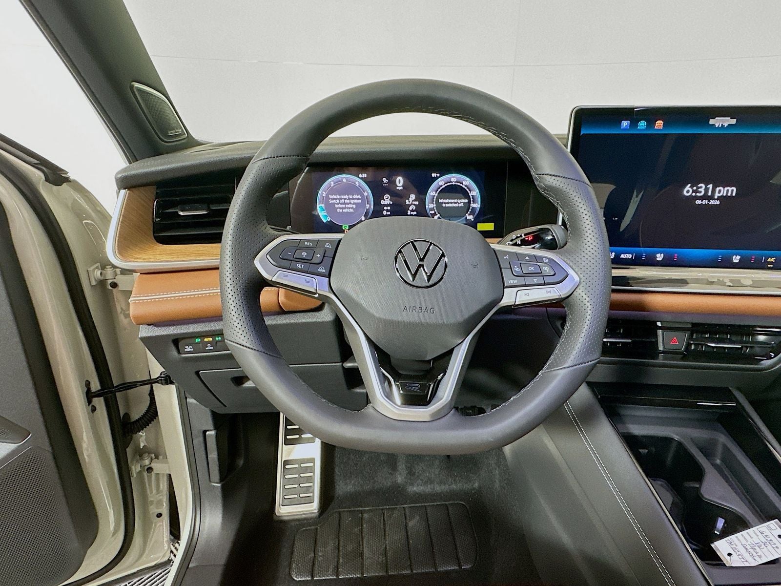 2026 Volkswagen Tiguan 2.0T SEL R-Line