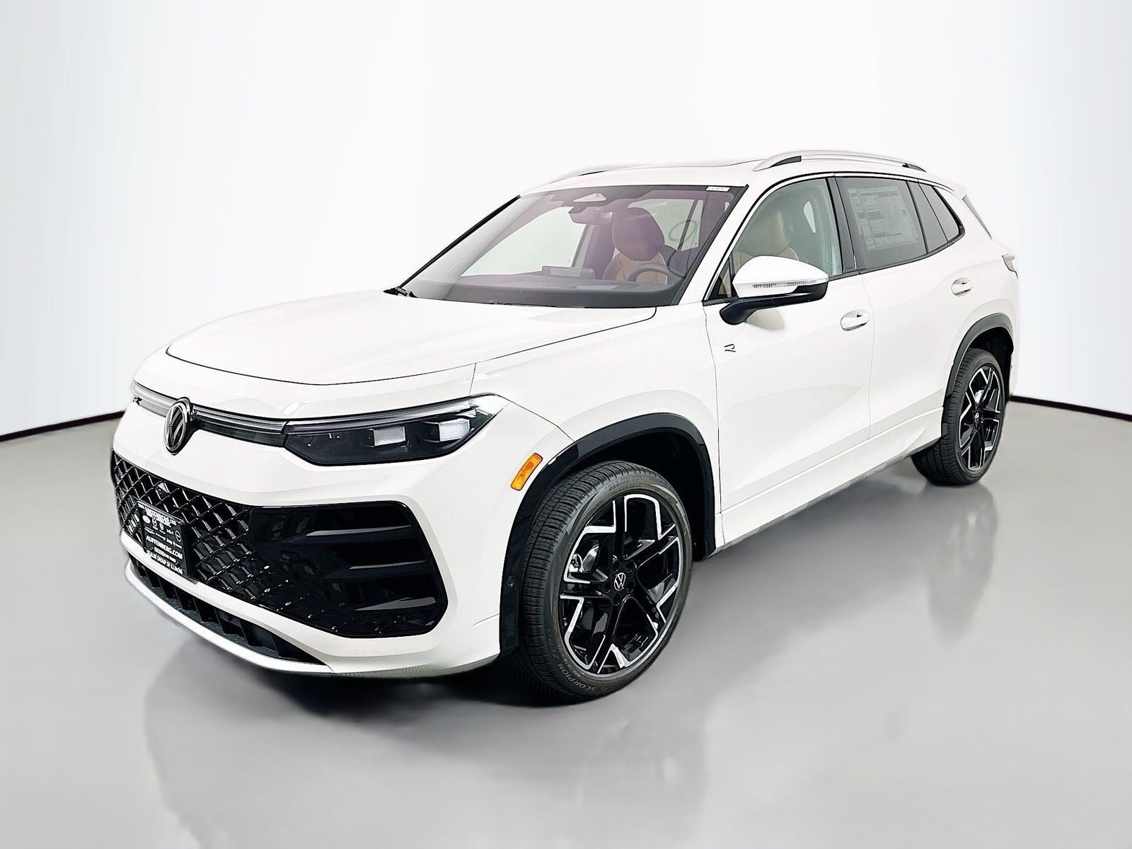 2026 Volkswagen Tiguan 2.0T SEL R-Line