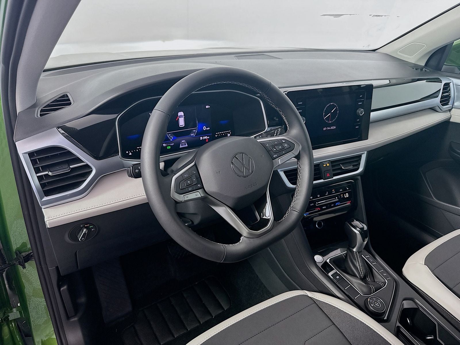 2026 Volkswagen Taos 1.5T SE