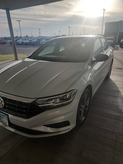 2019 Volkswagen Jetta R-Line