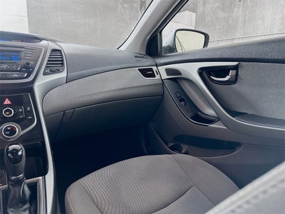 2015 Hyundai Elantra SE