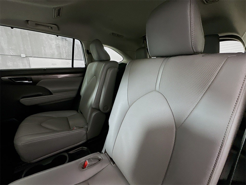 2022 Toyota Highlander Limited