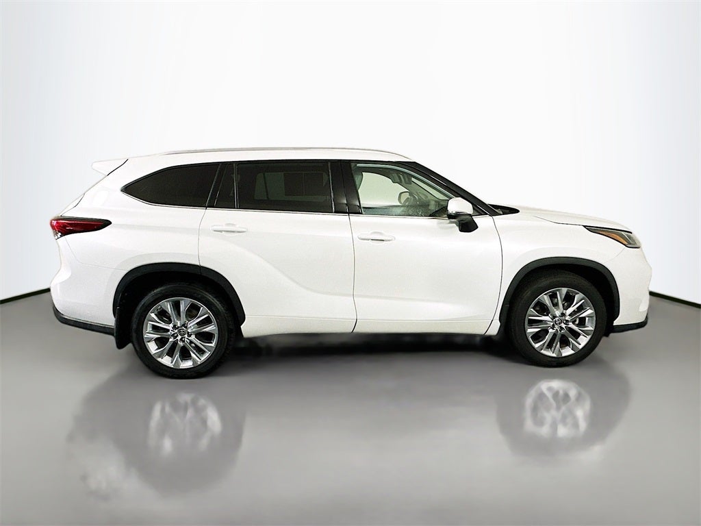 2022 Toyota Highlander Limited