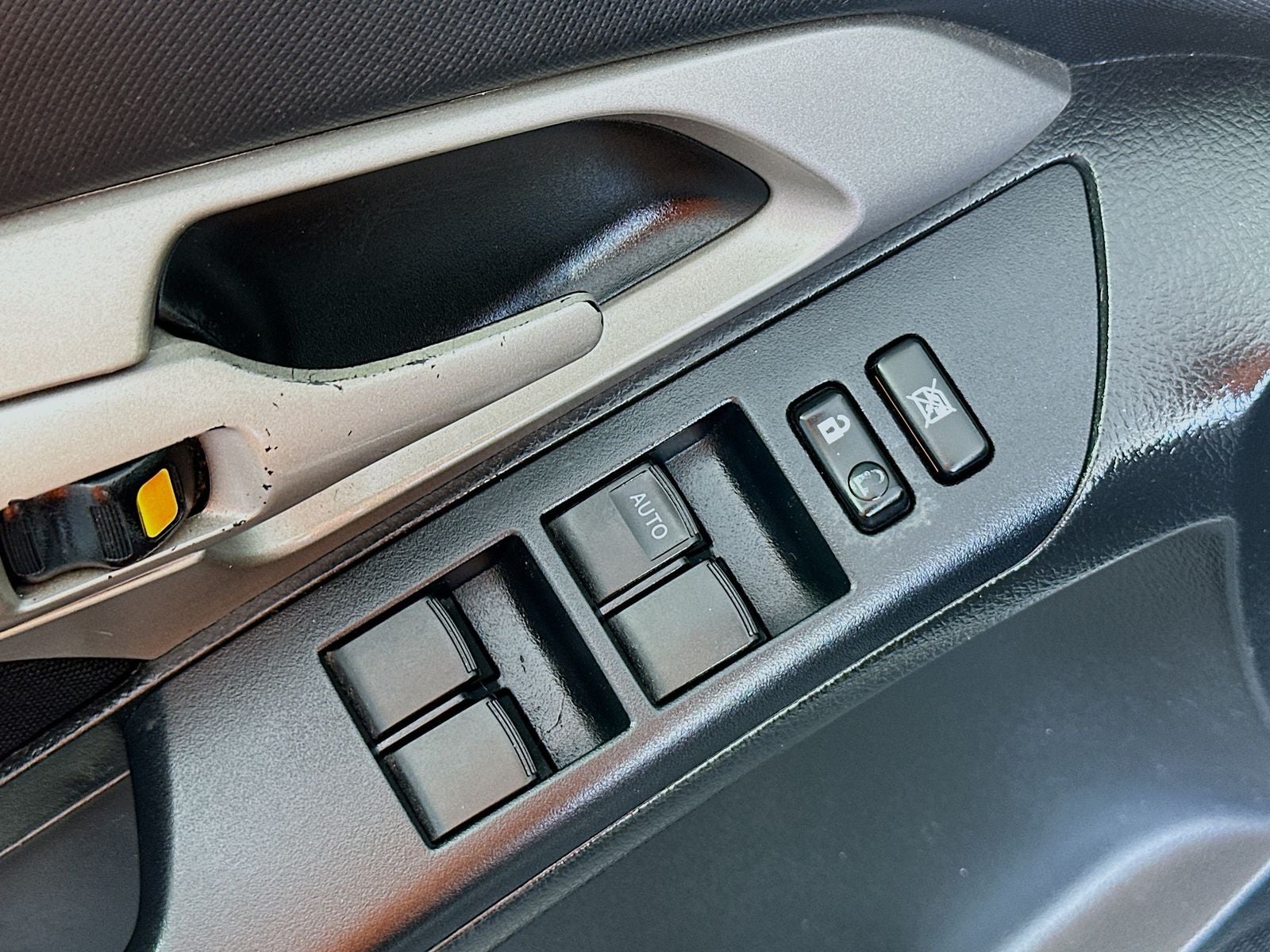 2010 Pontiac Vibe w/1SA